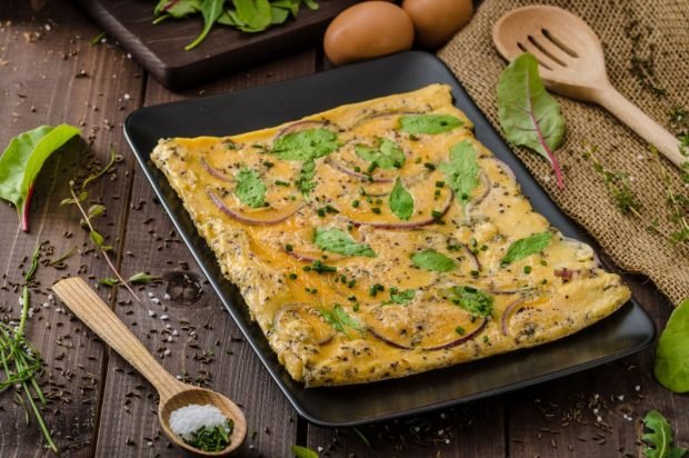 Omlet z cebulą i buraczkami w piekarniku