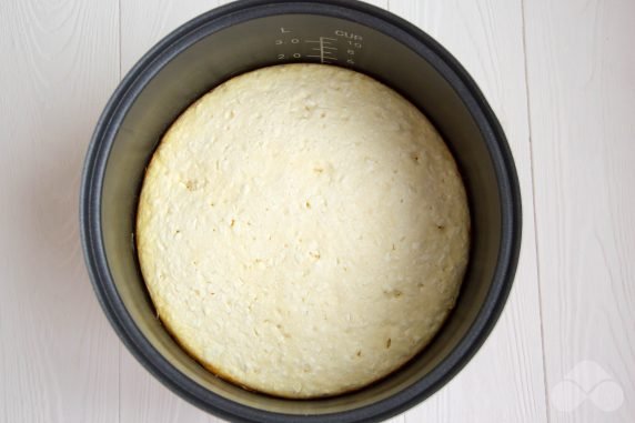Zapiekanka z twarogu ziarnistego: zdjęcie przygotowania przepisu, krok 4 Zapiekanka z twarogu ziarnistego: zdjęcie przygotowania przepisu, krok 4