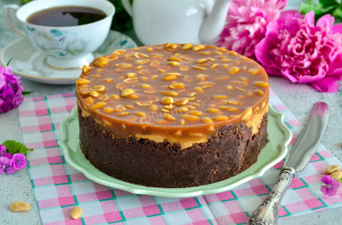 Cheesecake „Snickers” bez pieczenia przepis ze zdjęciami krok po kroku i wideo