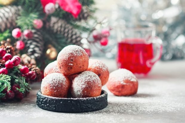 Pączki drożdżowe z żurawiną – prosty i pyszny przepis, jak zrobić krok po kroku