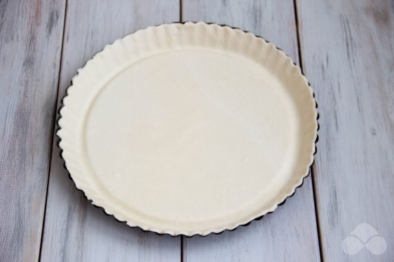 Szarlotka z ciasta francuskiego: zdjęcie przygotowania przepisu, krok 5 Szarlotka z ciasta francuskiego: zdjęcie przygotowania przepisu, krok 5