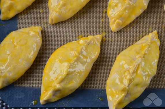 Placki z kurczakiem i grzybami: zdjęcie przygotowania przepisu, krok 7