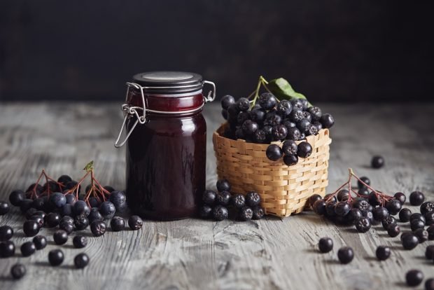 Dżem z aronii-prosty i pyszny przepis, jak gotować krok po kroku