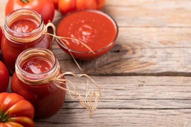 Klasyczny sos pomidorowy na zimę