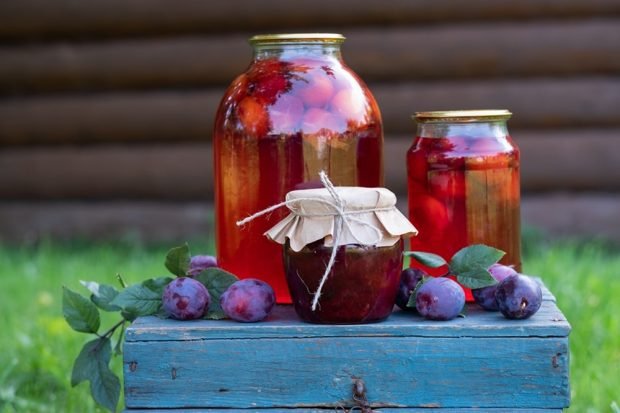 Kompot śliwkowy z rozmarynem na zimę-prosty i pyszny przepis, jak gotować krok po kroku