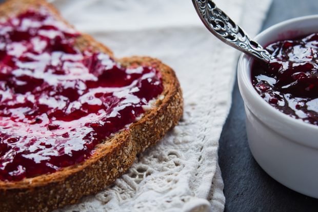 Dżem z wiśni i czarnej porzeczki-prosty i pyszny przepis na gotowanie krok po kroku