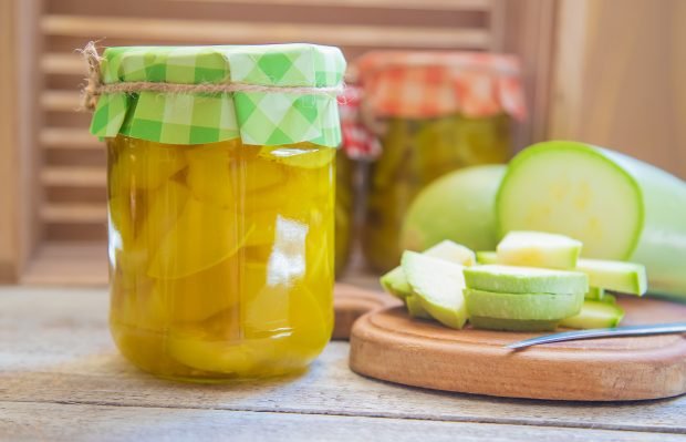 Cukinia jak ananas na zimę-prosty i pyszny przepis, jak gotować krok po kroku