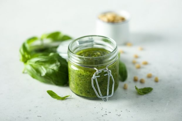 Sos pesto na zimę w domu-prosty i pyszny przepis, jak gotować krok po kroku