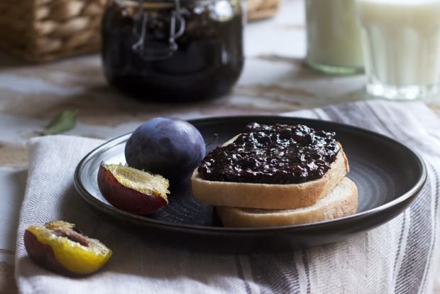 Dżem z suszonych śliwek-prosty i pyszny przepis, jak przyrządzić krok po kroku