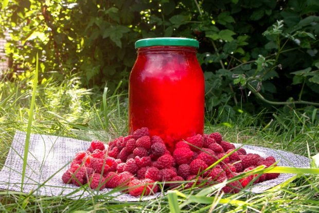 Kompot malinowy na zimę – prosty i pyszny przepis na gotowanie krok po kroku