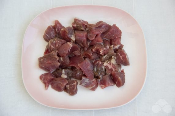 Lagman z wołowiną i gotowym makaronem: zdjęcie przygotowania przepisu, krok 1 Lagman z wołowiną i gotowym makaronem: zdjęcie przygotowania przepisu, krok 1