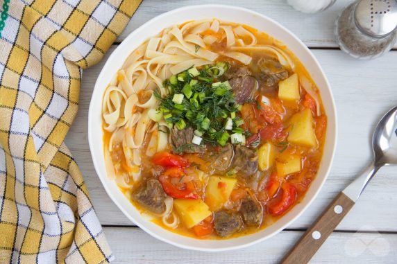 Lagman z wołowiną i gotowym makaronem: zdjęcie przygotowania przepisu, krok 10 Lagman z wołowiną i gotowym makaronem: zdjęcie przygotowania przepisu, krok 10
