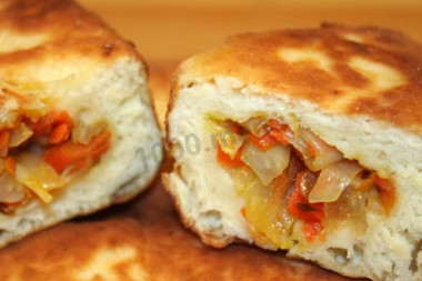 Smażone pierożki bez drożdży z kapustą i marchewką przepis ze zdjęciami krok po kroku i wideo