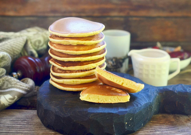 Klasyczne amerykańskie pancakes przepis ze zdjęciami krok po kroku i wideo