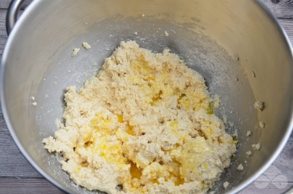 Serniki z masłem: zdjęcie przygotowania przepisu, krok 2